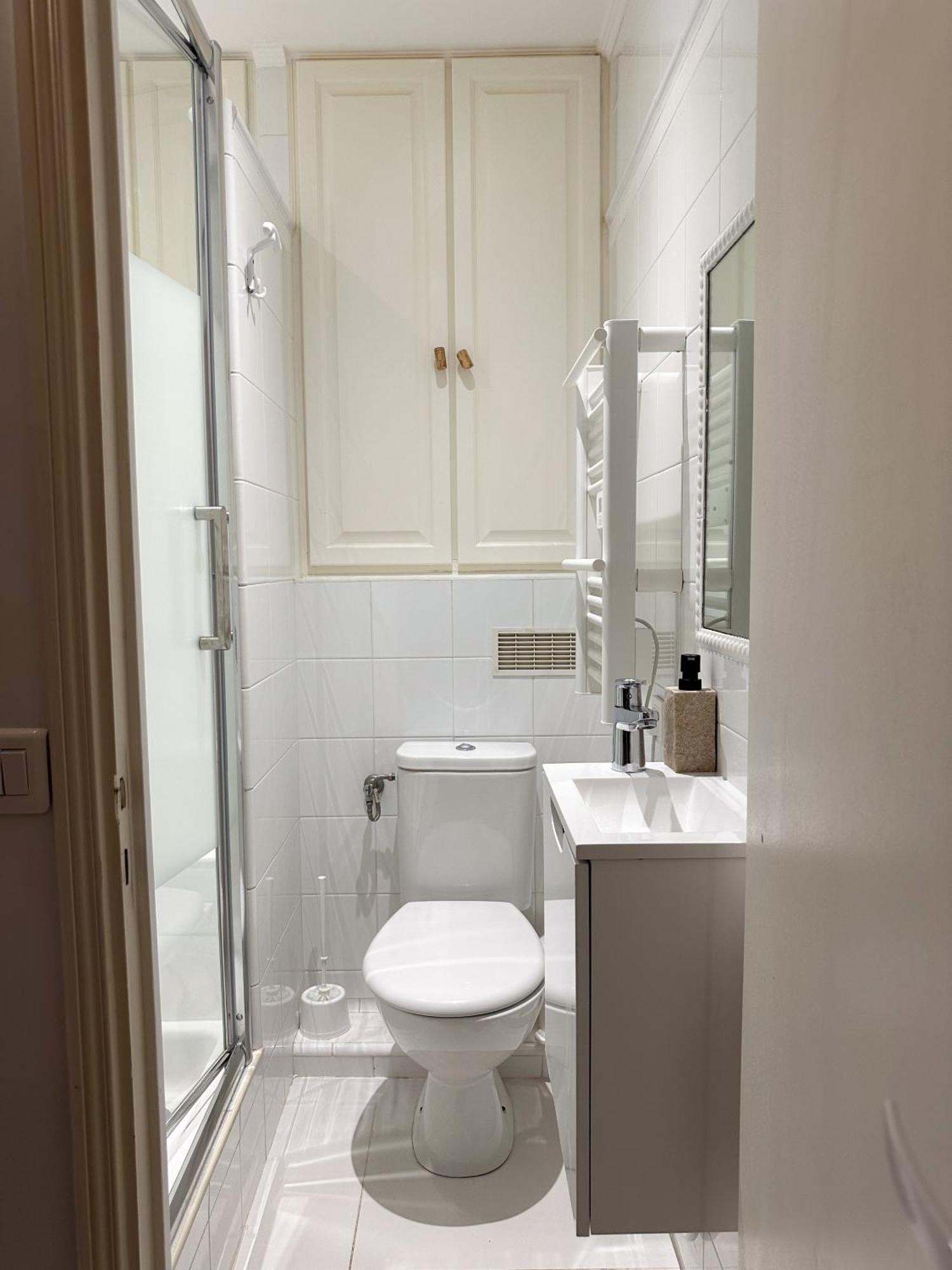 Appartamento Le Balneo Jacuzzi Vieil Antibes Safranier Esterno foto