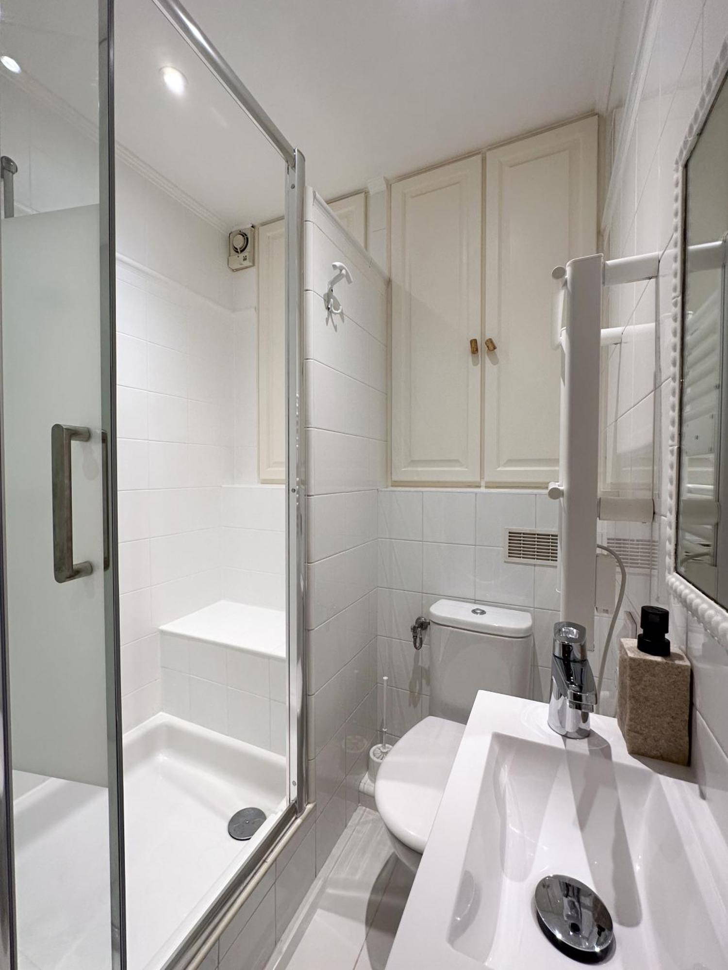 Appartamento Le Balneo Jacuzzi Vieil Antibes Safranier Esterno foto
